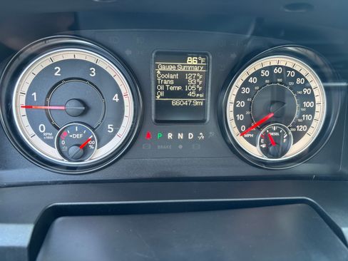 Used 2016 RAM 3500 Tradesman w/ Power & Remote Entry Group image 7