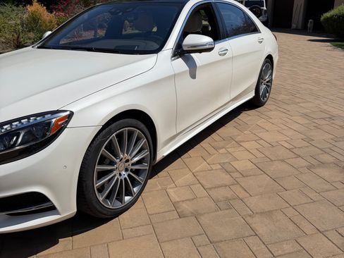 Used 2015 Mercedes-Benz S 550 Sedan image 5