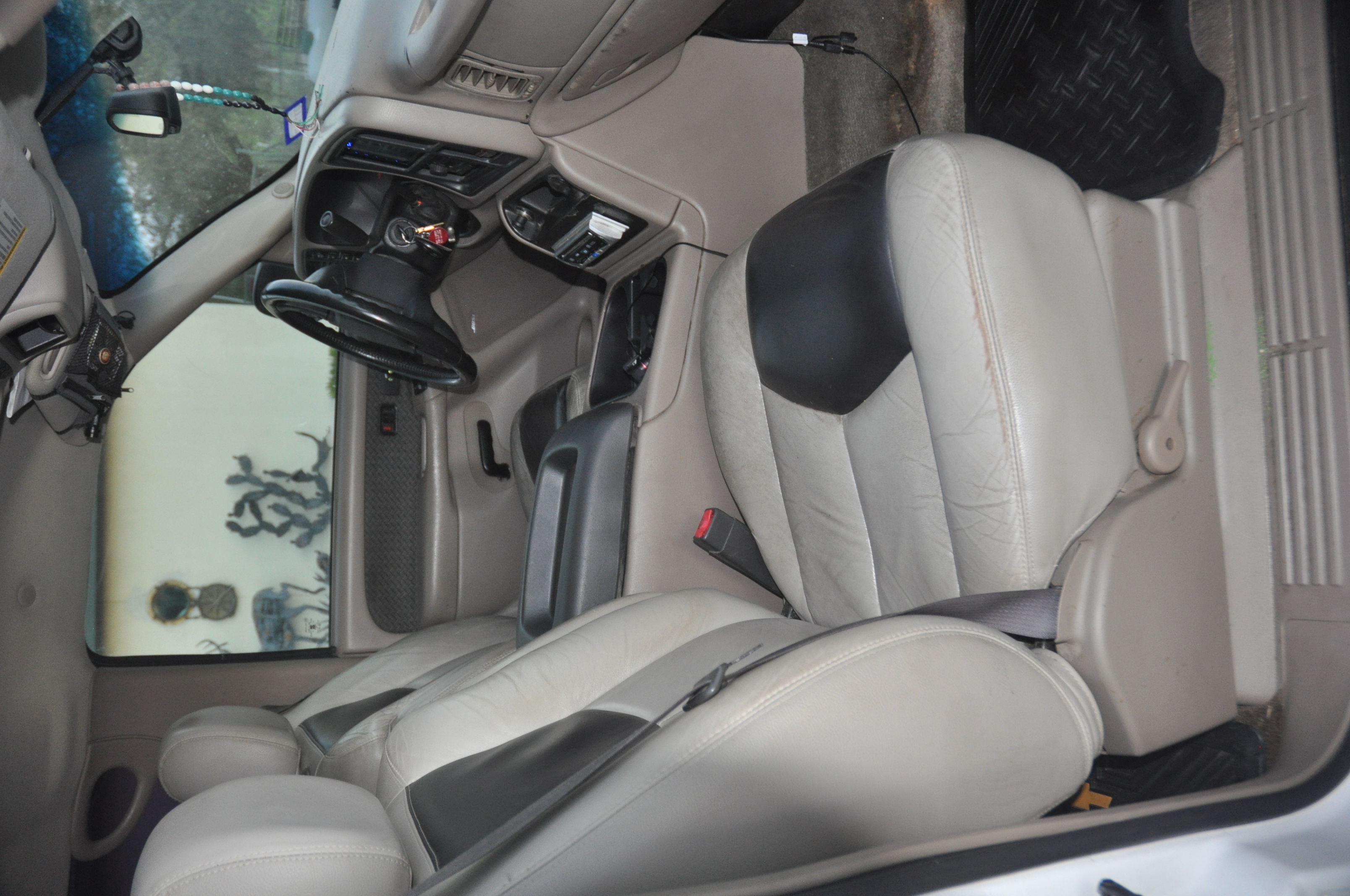 Used 2003 Chevrolet Avalanche 4x4 w/ Suspension Package, Off-Road image 21