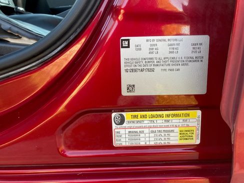 Used 2010 Chevrolet Malibu LTZ w/ HFV6 Engine Package image 11