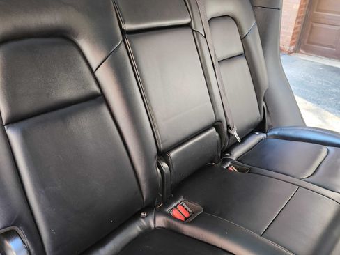 Used 2020 Tesla Model Y Long Range image 11