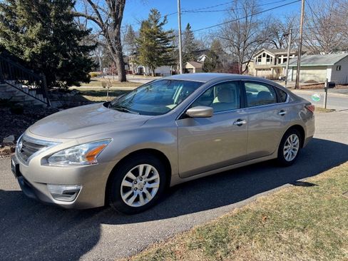 Used 2015 Nissan Altima 2.5 S w/ Power Driver Seat Package image 5
