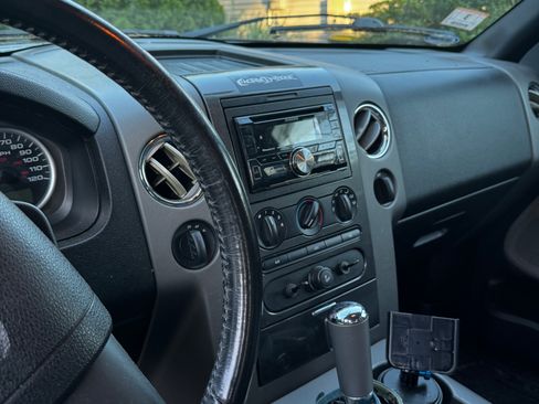 Used 2004 Ford F150 FX4 AWD/4WD image 4