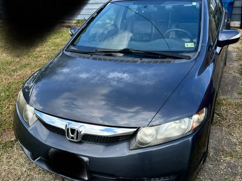 Used 2010 Honda Civic Hybrid Sedan image 1