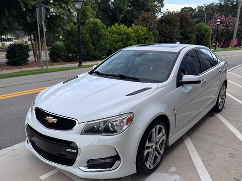 Used 2017 Chevrolet SS RWD image 1