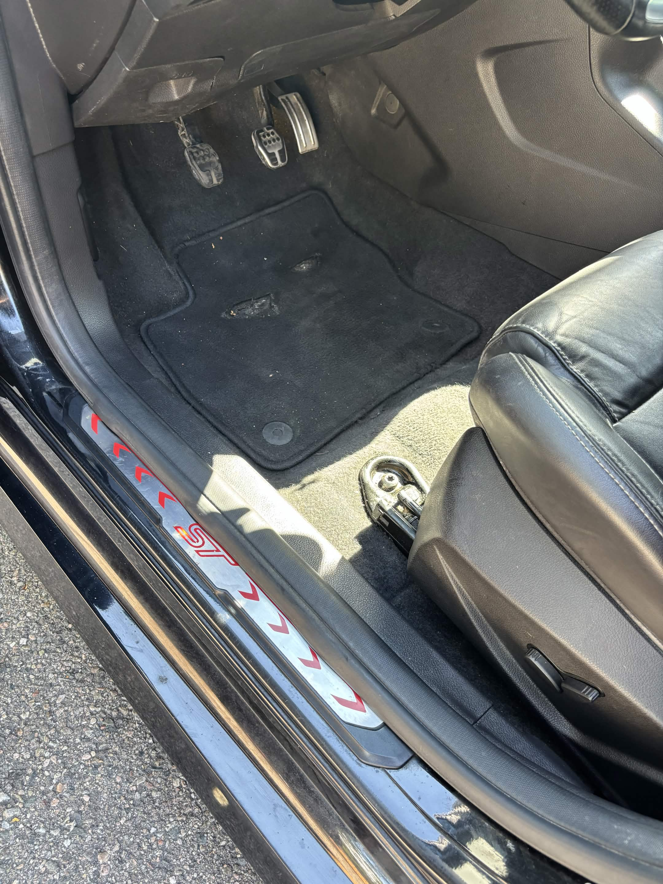 Used 2013 Ford Focus ST FWD image 20