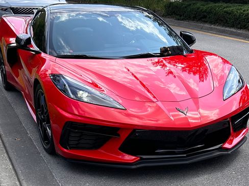 Used 2022 Chevrolet Corvette Stingray Preferred Conv w/ 2LT image 2