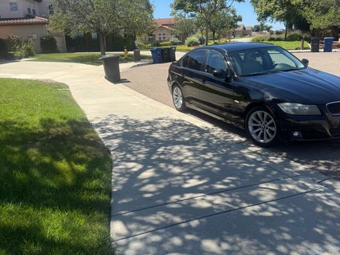 Used 2011 BMW 328i Sedan RWD image 4