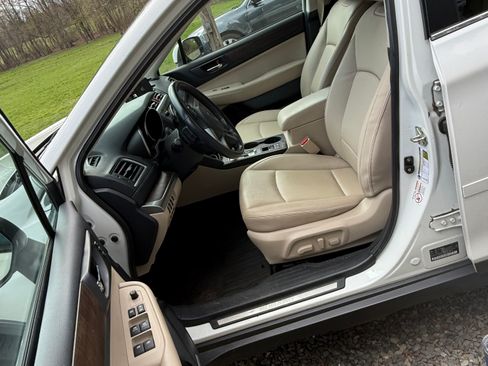 Used 2016 Subaru Outback 3.6R Limited image 13