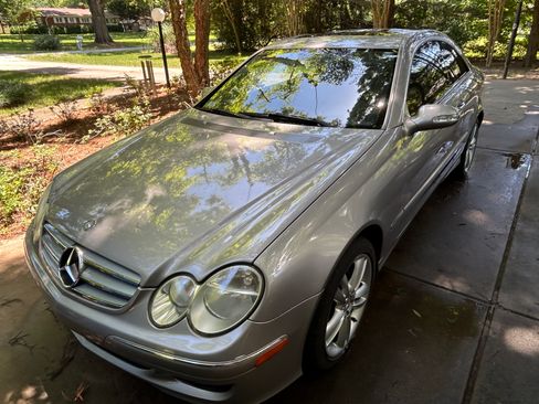 Used 2006 Mercedes-Benz CLK 350 Coupe image 1
