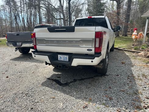 Used 2022 Ford F250 Limited image 15