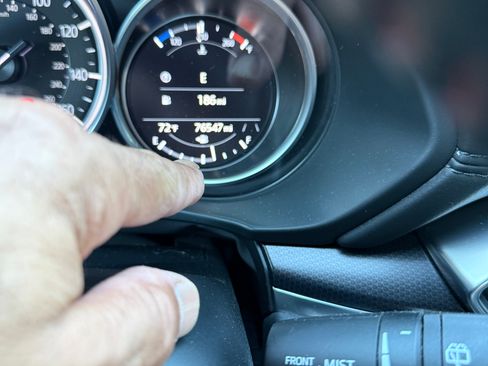 Used 2021 MAZDA CX-5 Carbon Edition image 5