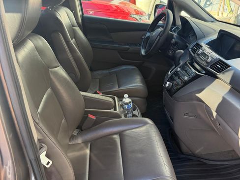 Used 2012 Honda Odyssey Touring image 15