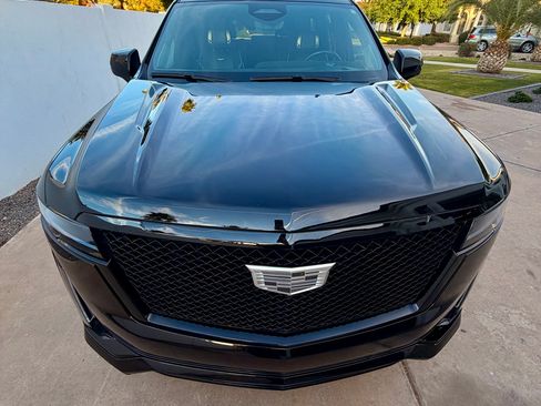 Used 2023 Cadillac Escalade Sport w/ LPO, ONYX Package image 4