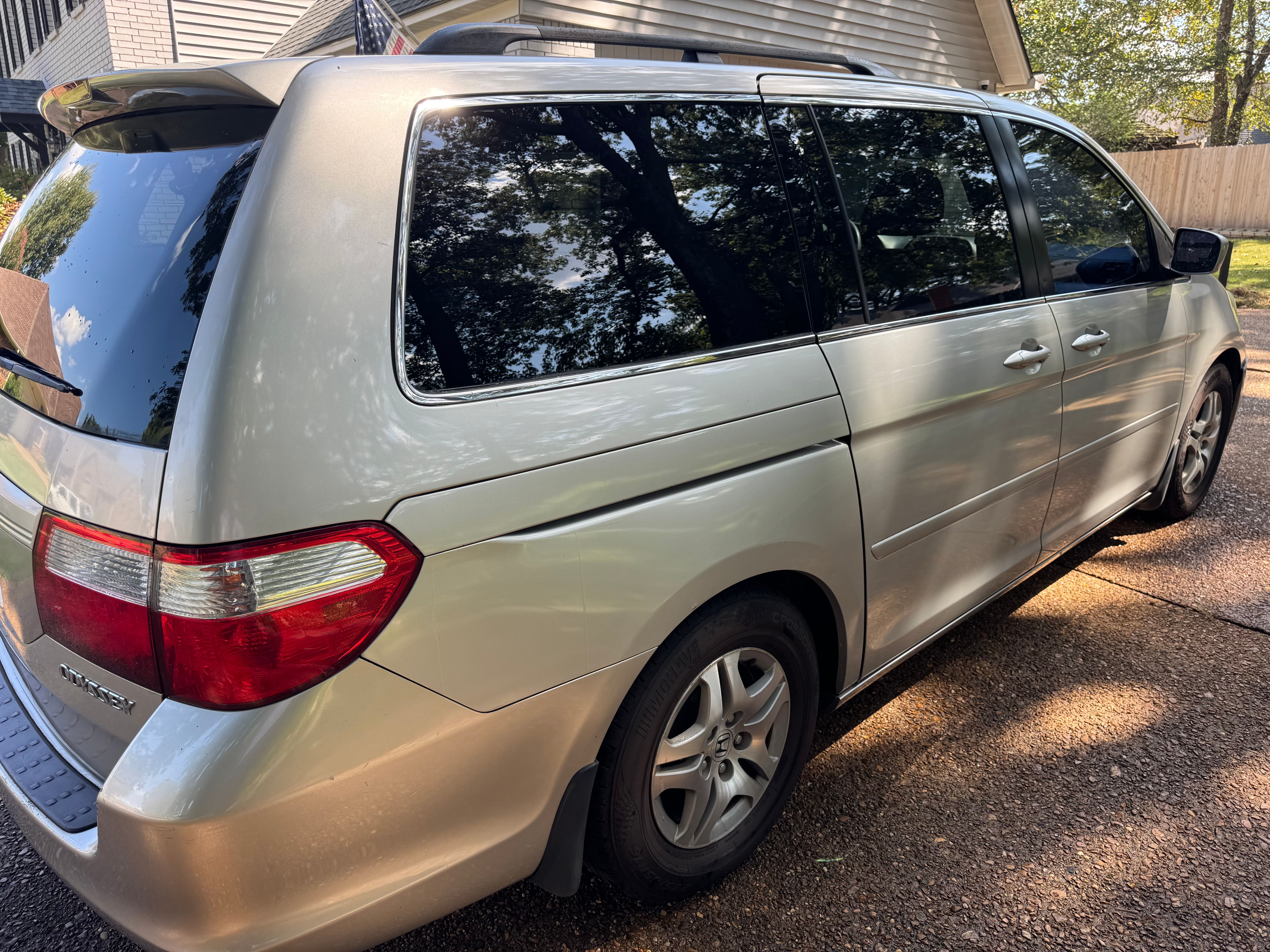 Used 2005 Honda Odyssey EX-L image 4