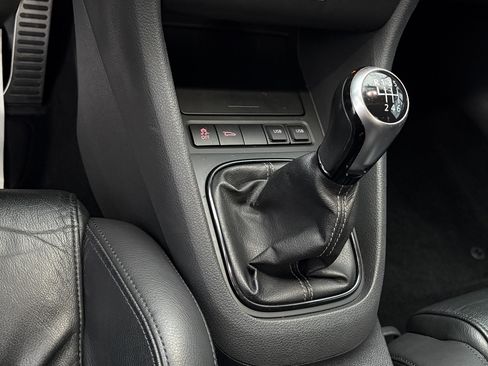 Used 2012 Volkswagen Golf 4-Door image 17