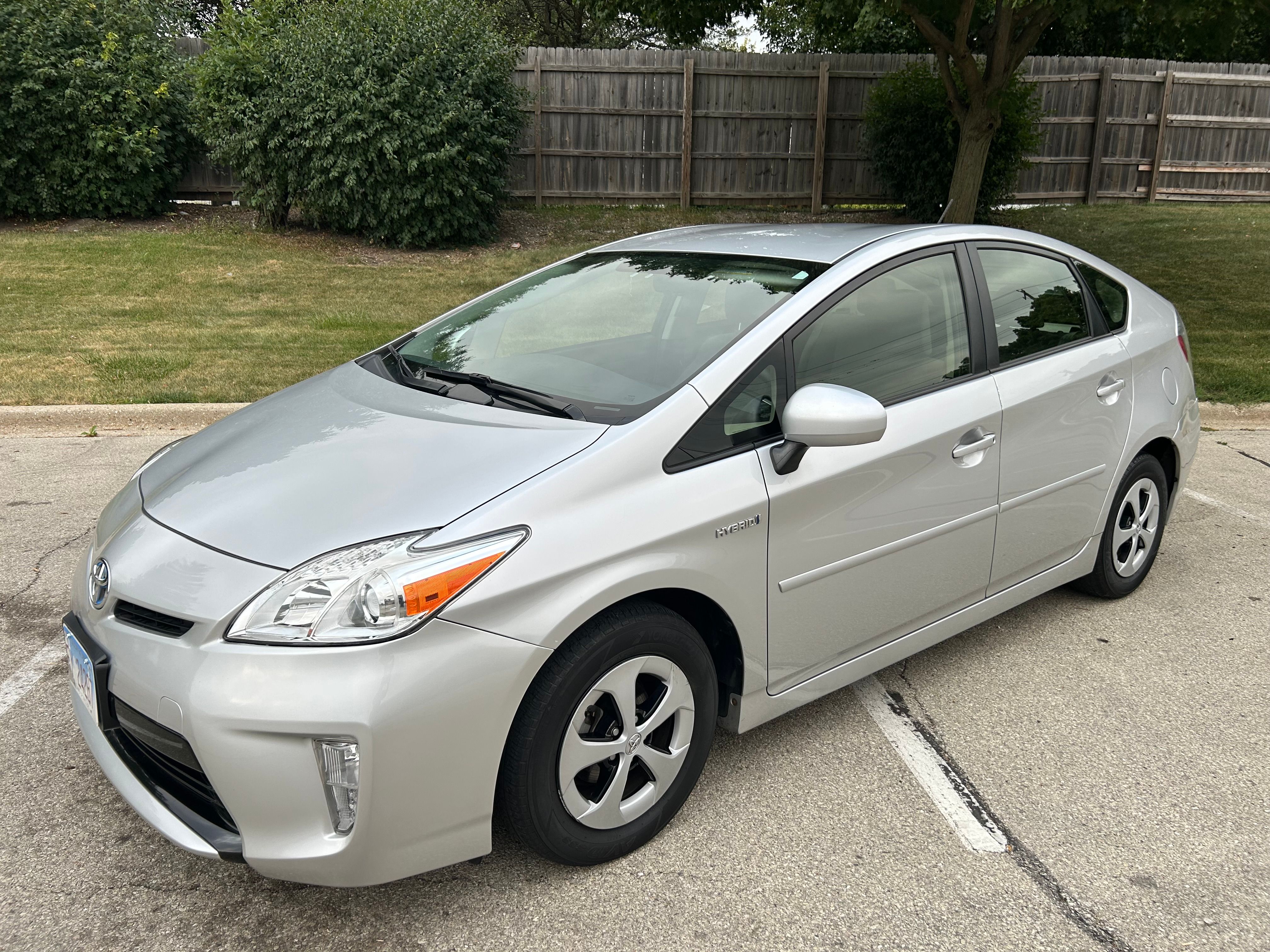 Used 2012 Toyota Prius Two FWD image 1