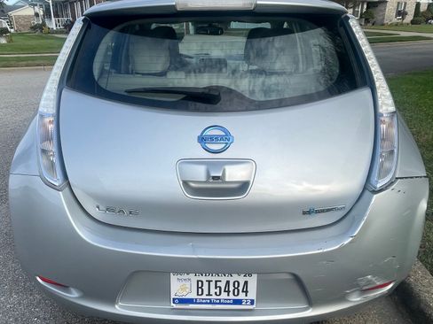 Used 2012 Nissan Leaf SL image 5