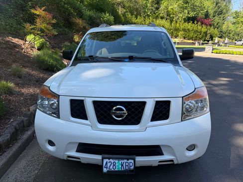 Used 2014 Nissan Armada SV AWD/4WD image 1