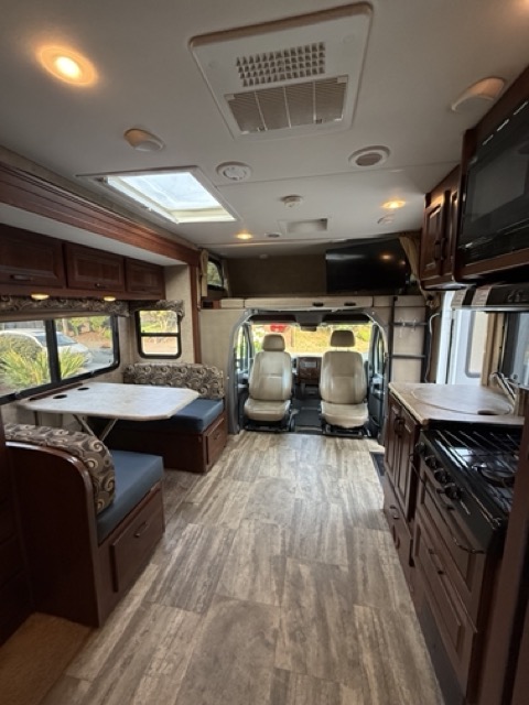 Used 2014 Mercedes-Benz Sprinter 3500 image 6
