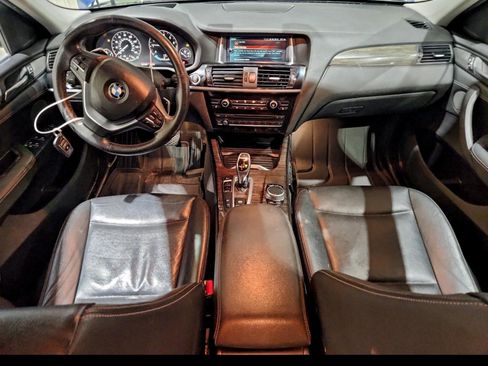 Used 2017 BMW X4 xDrive28i image 11