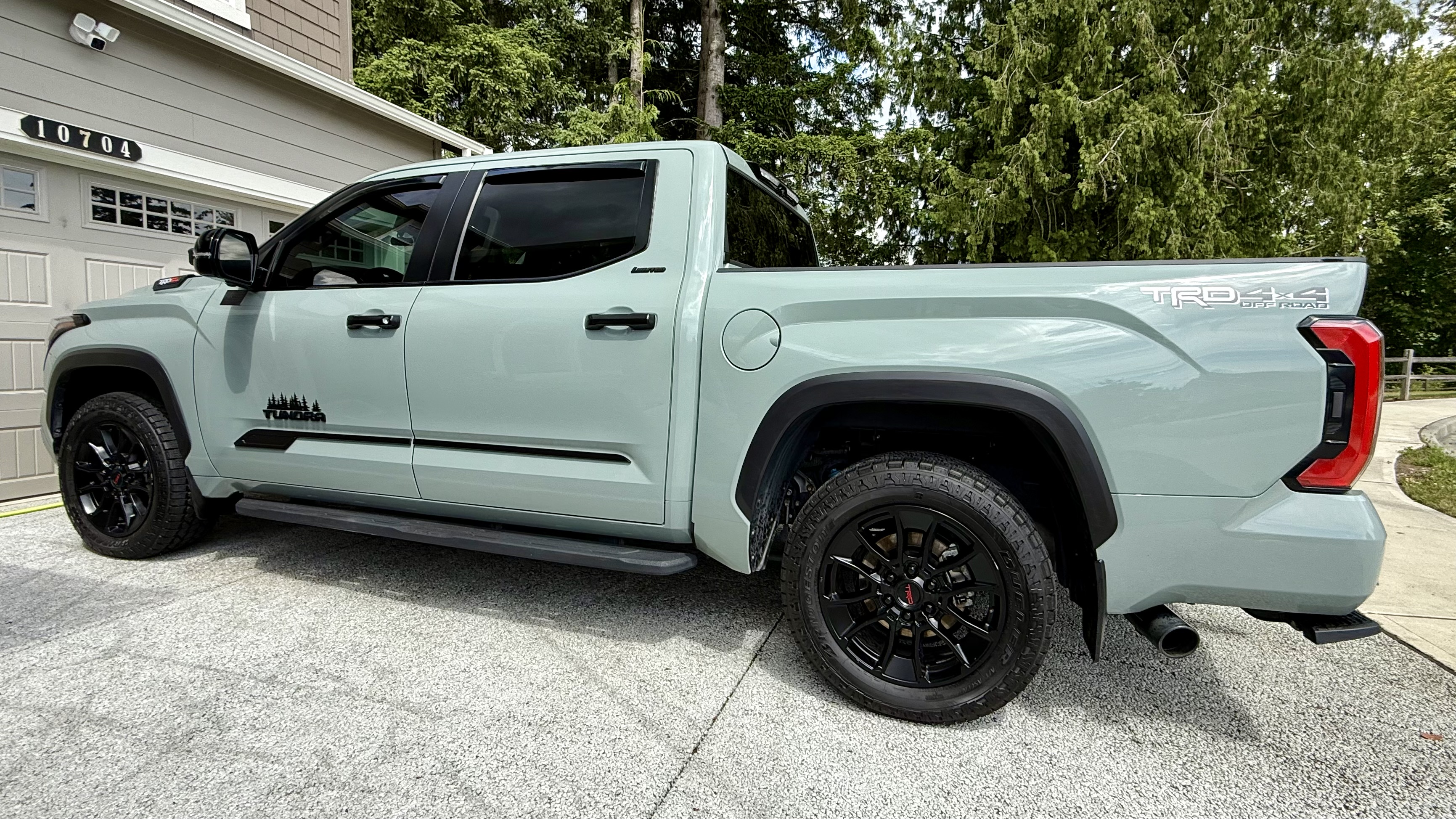 Used 2024 Toyota Tundra Limited w/ TRD Off-Road Package AWD/4WD image 6