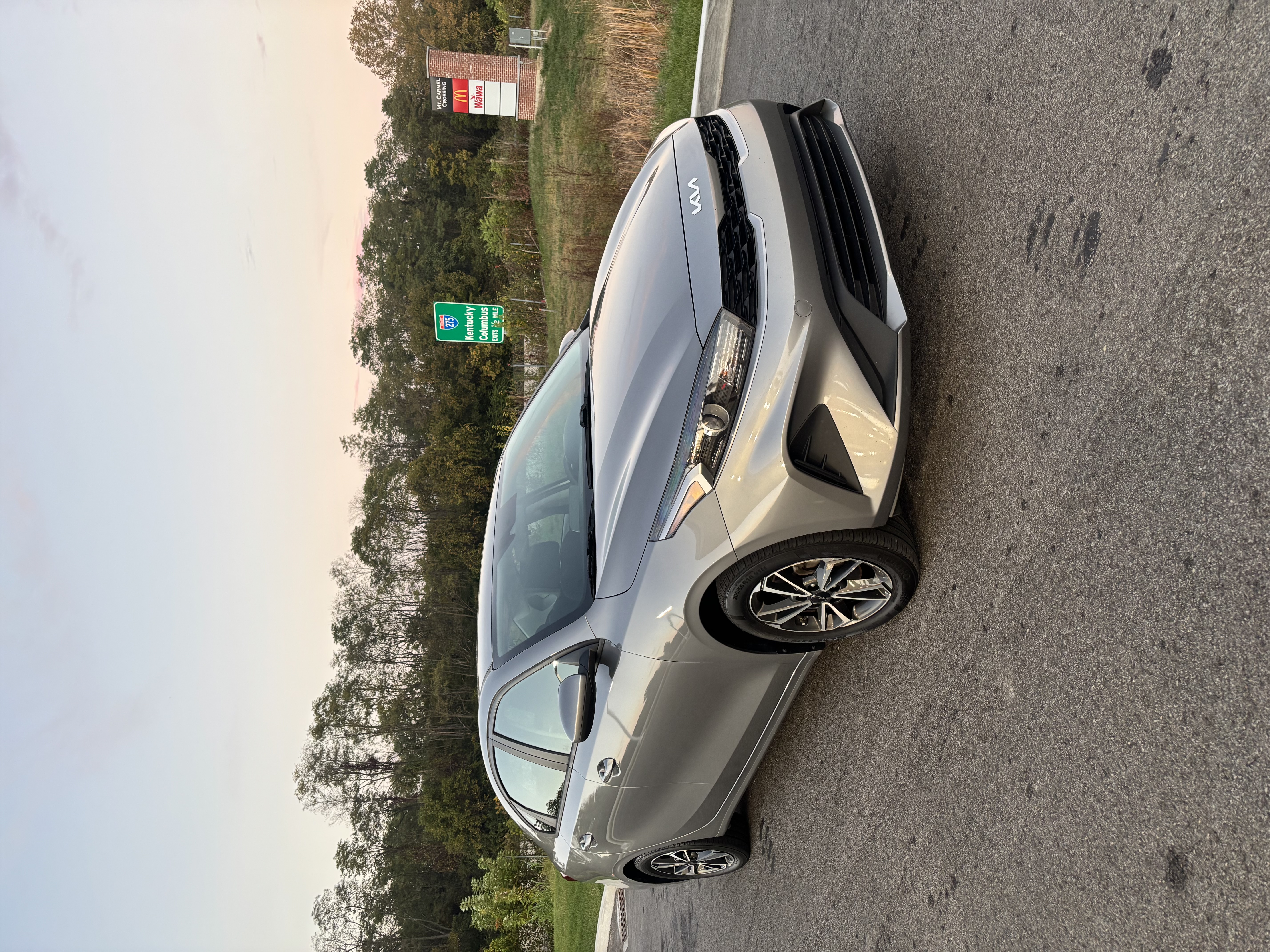 Used 2022 Kia Forte LXS FWD image 9
