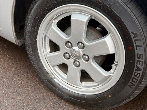 Used 2006 Toyota Prius FWD image 9