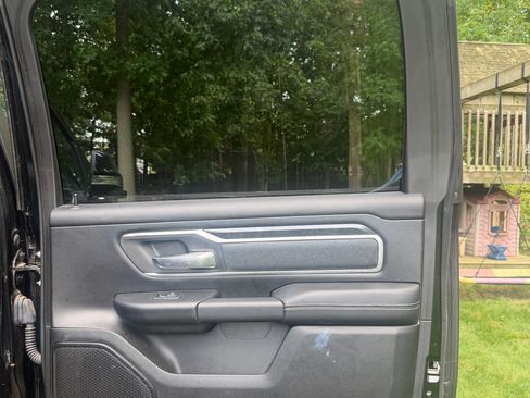 Used 2020 RAM 1500 Big Horn AWD/4WD image 4
