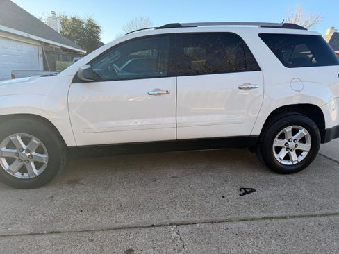 Used 2013 GMC Acadia SLE image 5