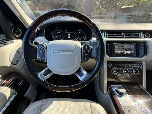 Used 2016 Land Rover Range Rover Supercharged image 15