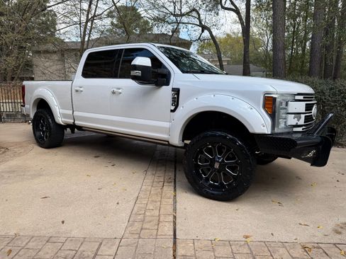 Used 2018 Ford F250 Platinum w/ Platinum Ultimate Package image 1