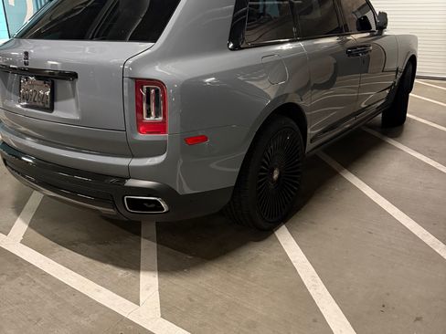 Used 2023 Rolls-Royce Cullinan AWD/4WD image 8