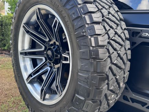 Used 2022 Ford Bronco Badlands image 10