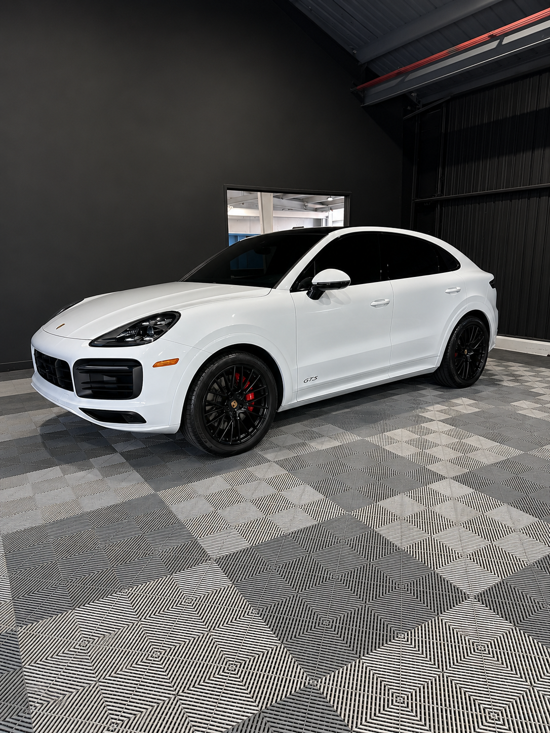 Used 2022 Porsche Cayenne GTS w/ Premium Package Plus AWD/4WD image 1