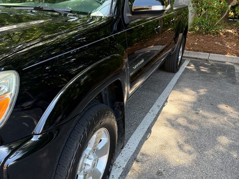 Used 2015 Toyota Tacoma PreRunner w/ TRD Sport Package RWD image 8