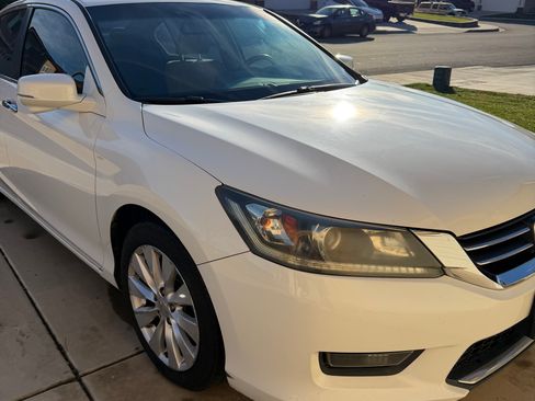 Used 2014 Honda Accord EX image 4