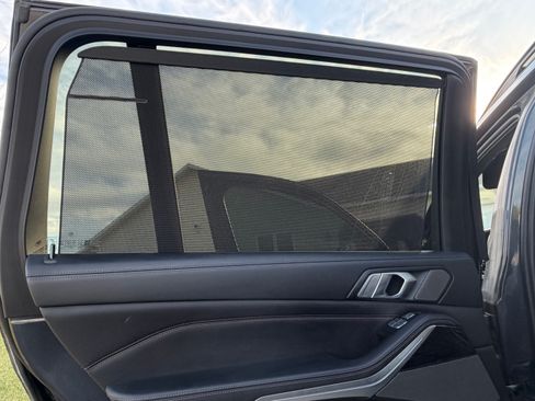 Used 2020 BMW X7 M50i w/ Dynamic Handling Package image 12