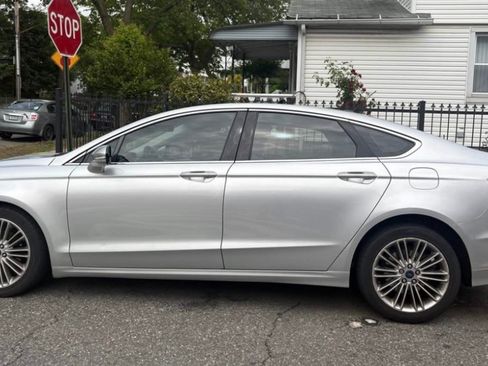 Used 2013 Ford Fusion SE image 6