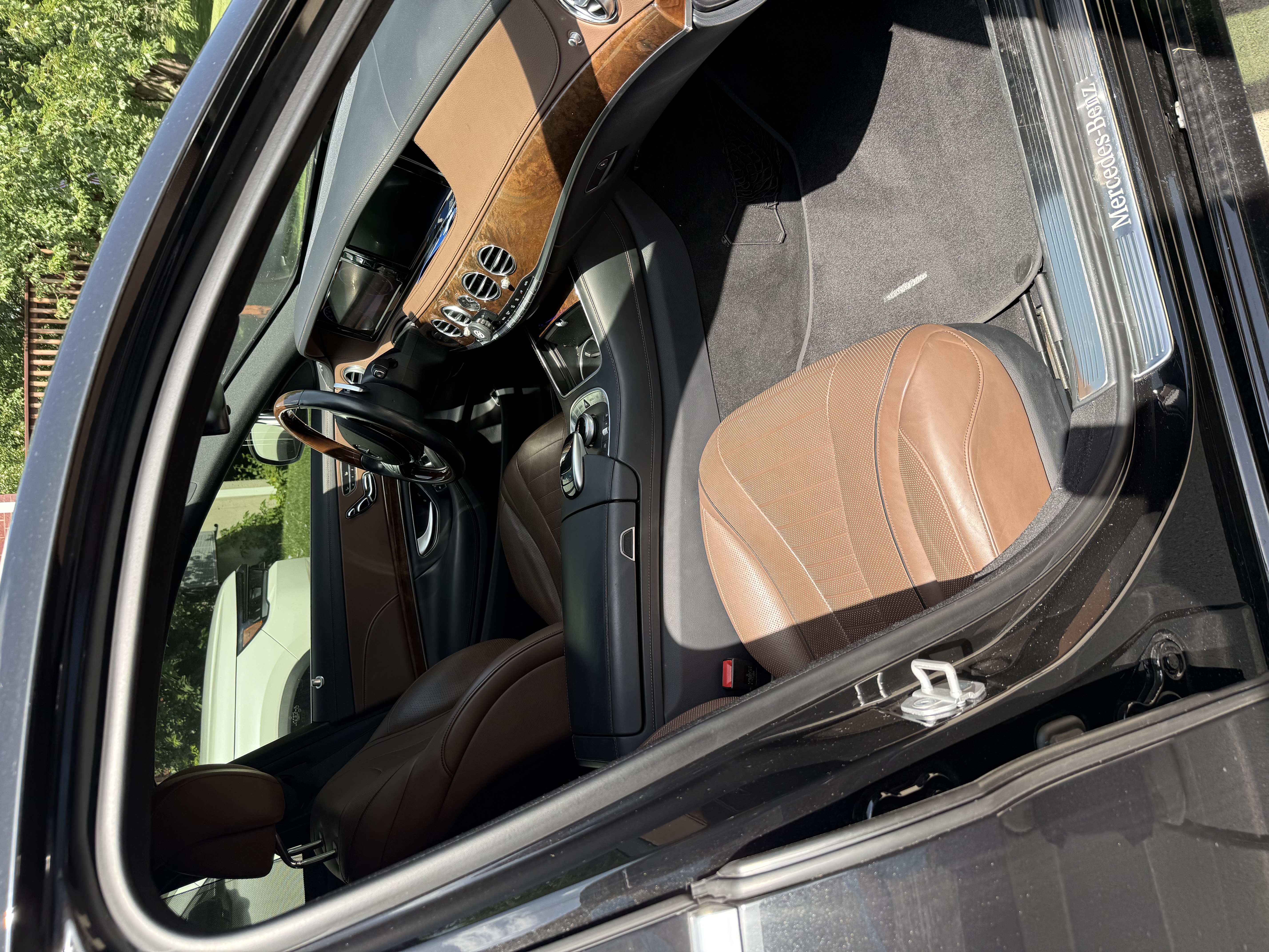 Used 2017 Mercedes-Benz S 550 4MATIC Sedan image 6