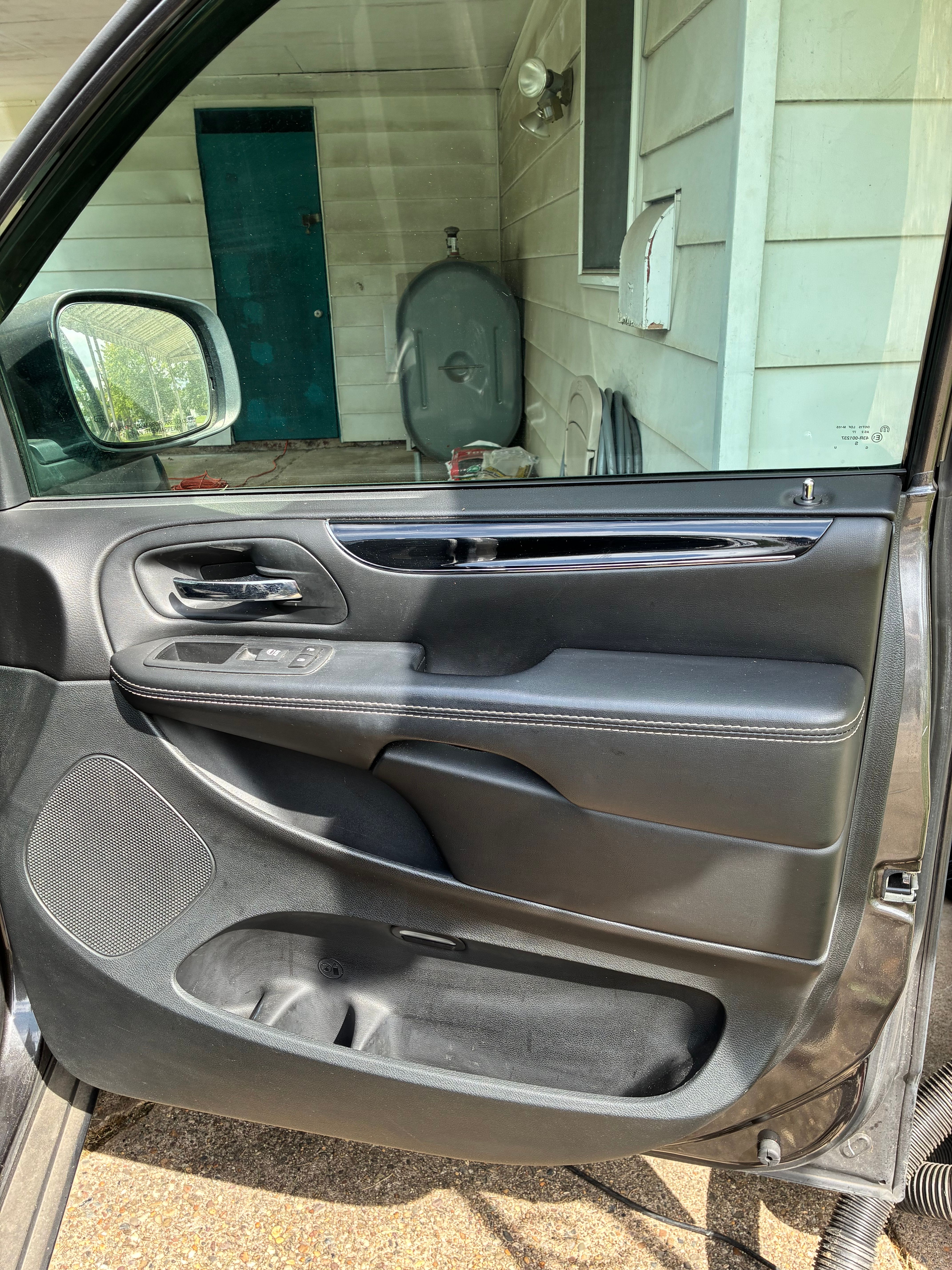 Used 2016 Dodge Grand Caravan SE FWD image 20