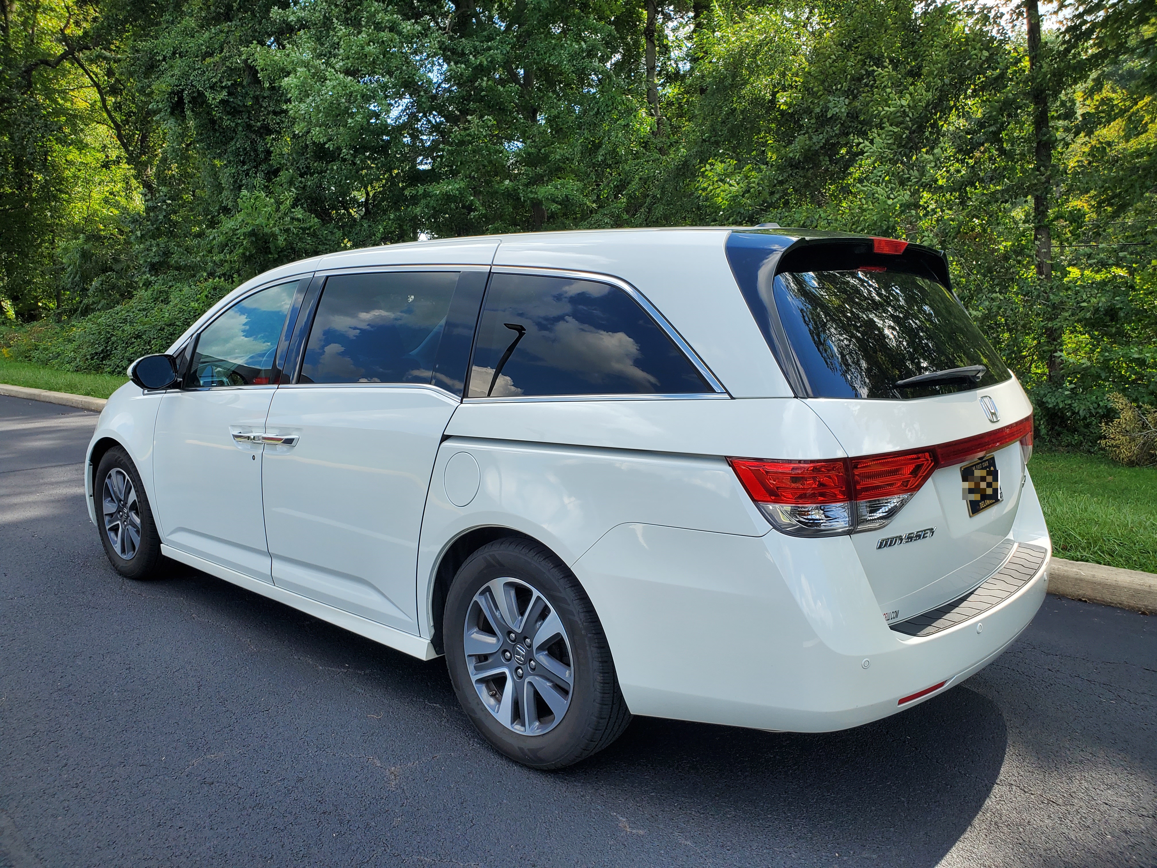 Used 2014 Honda Odyssey Touring image 10