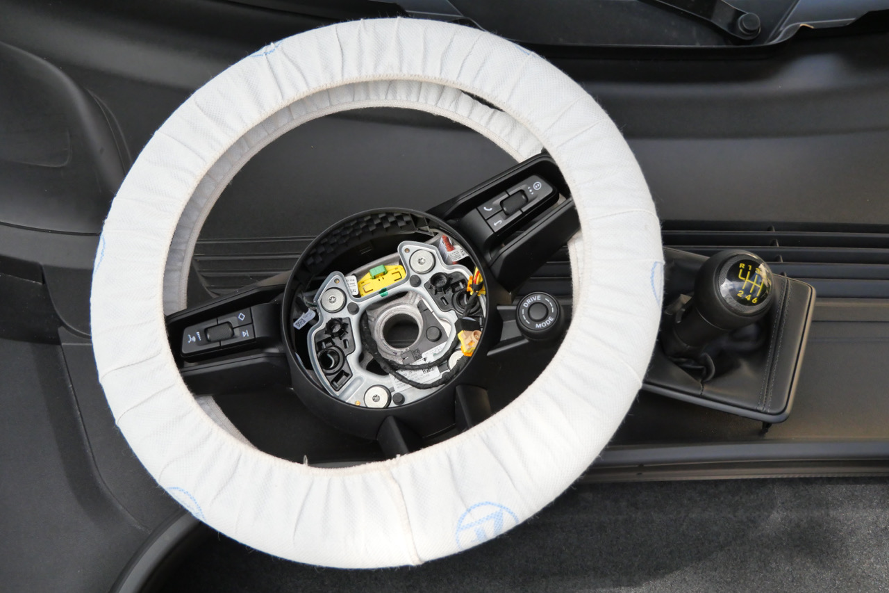 Used 2022 Porsche 911 GT3 RWD image 18