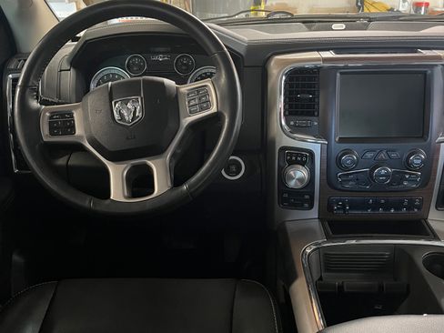 Used 2015 RAM 1500 Laramie w/ Convenience Group AWD/4WD image 11