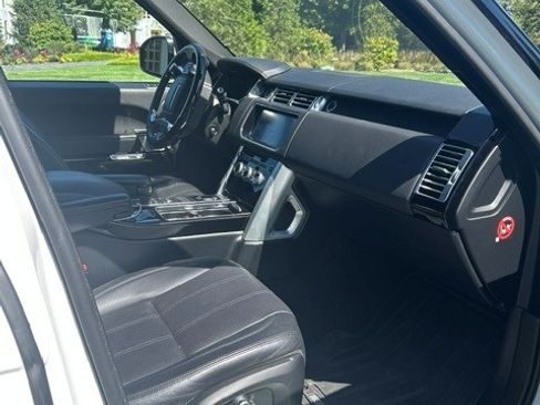 Used 2017 Land Rover Range Rover HSE AWD/4WD image 5