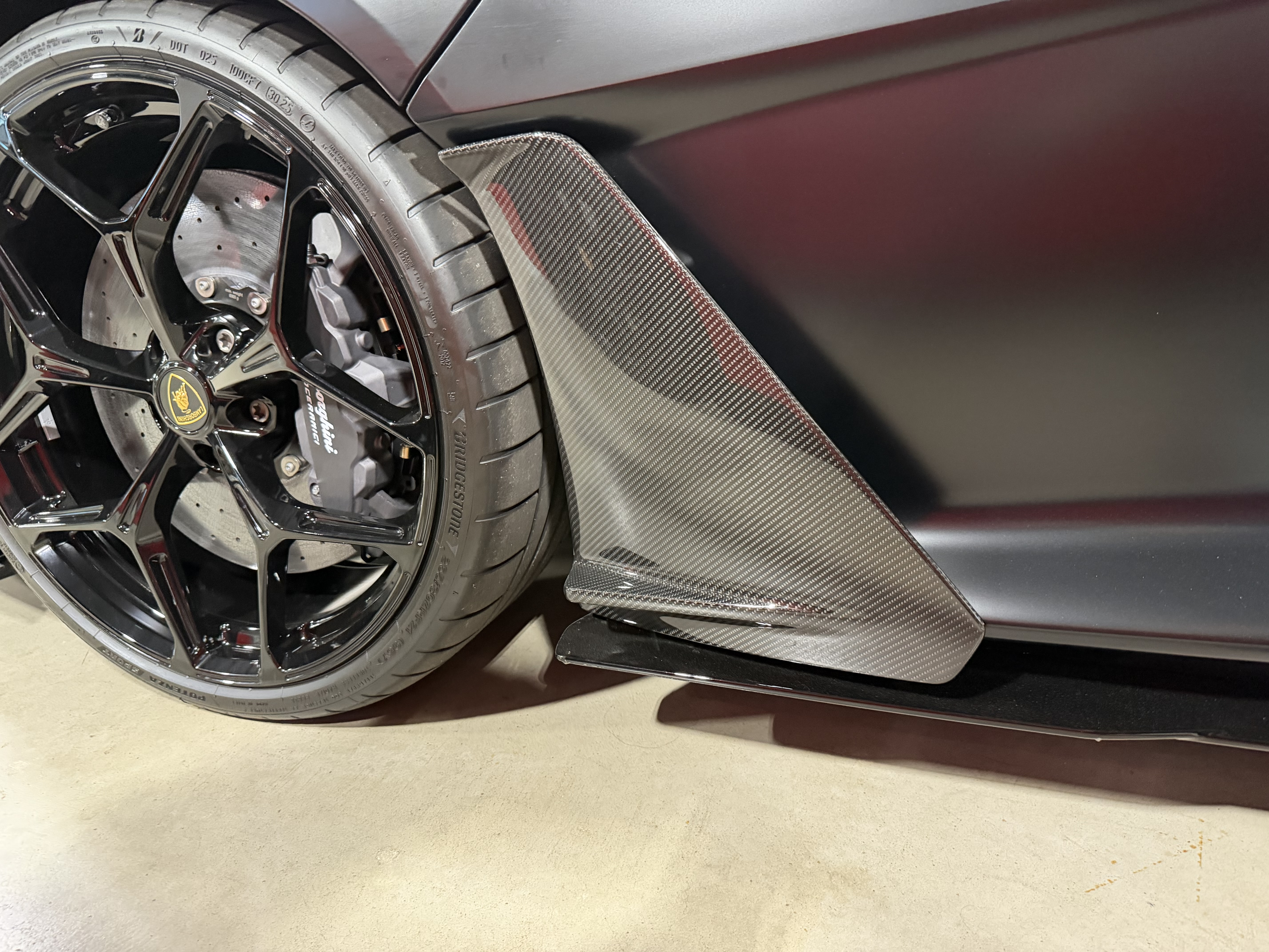 Used 2025 Lamborghini Revuelto AWD/4WD image 12