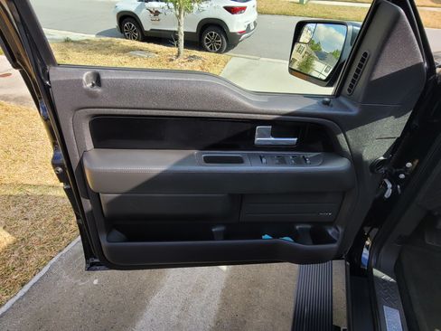 Used 2011 Ford F150 Harley-Davidson image 17