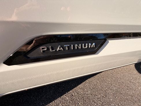 Used 2022 Toyota Tundra Platinum image 8