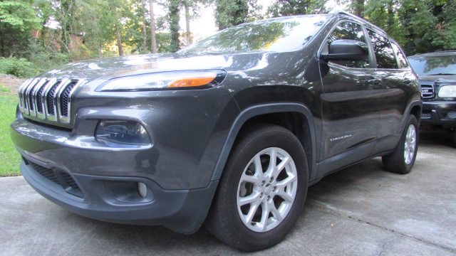 Used 2015 Jeep Cherokee Latitude FWD image 4