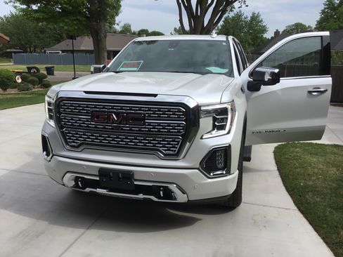 Used 2022 GMC Sierra 1500 Denali w/ Denali Reserve Package image 1